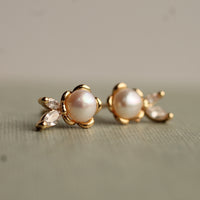 Pearl Marigold Stud Earrings
