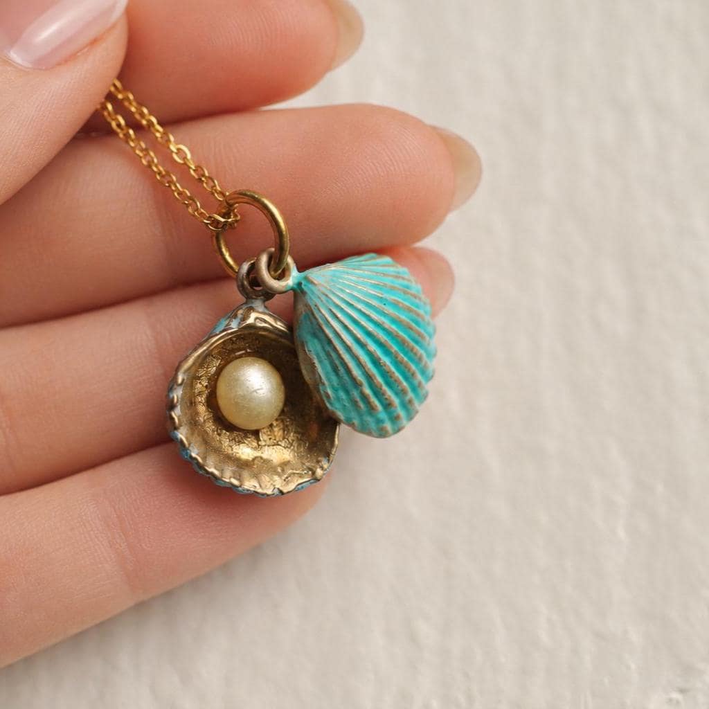 Seashell Oyster Pearl Necklace
