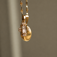 Gold Jewel Vintage Charm Locket