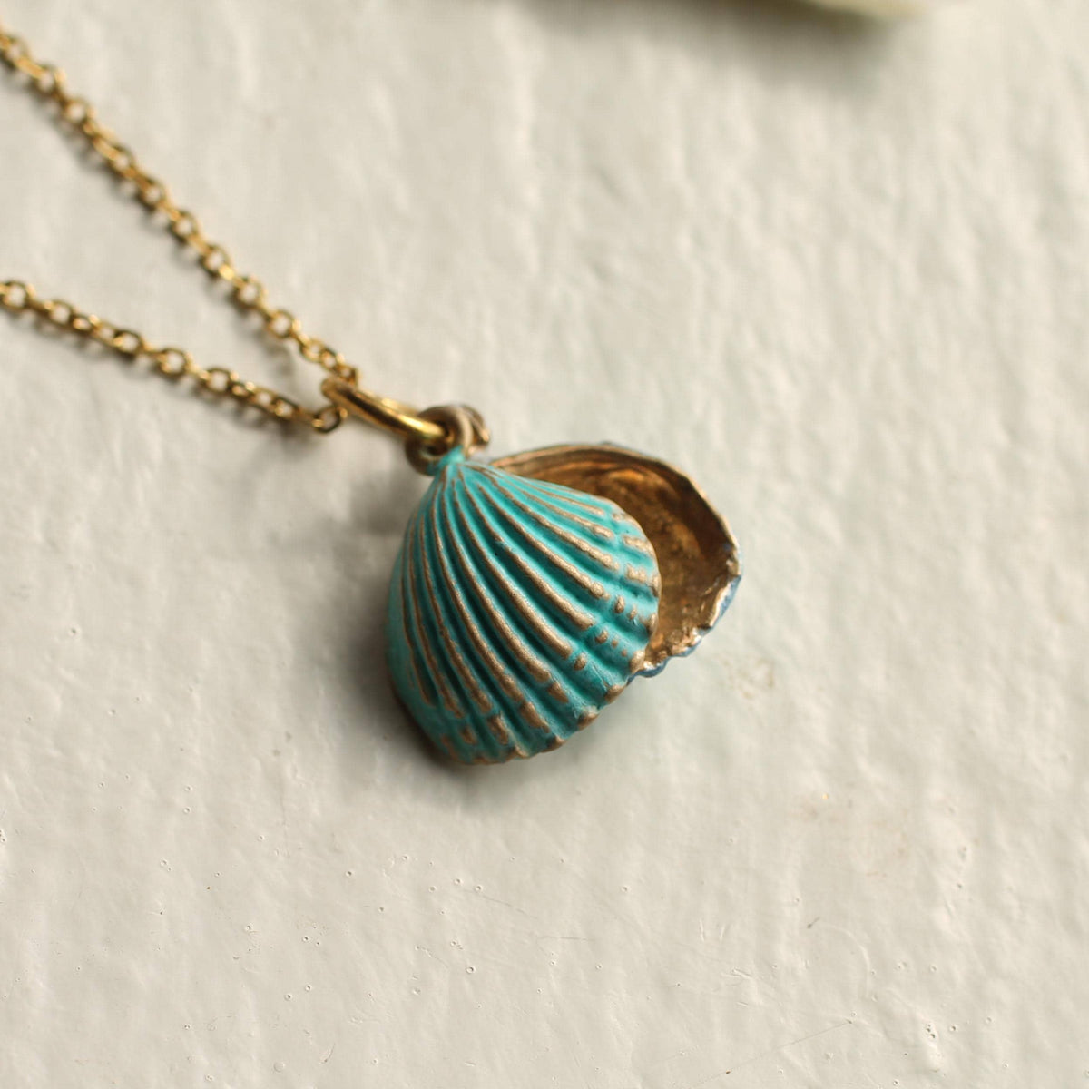 Seashell Oyster Pearl Necklace