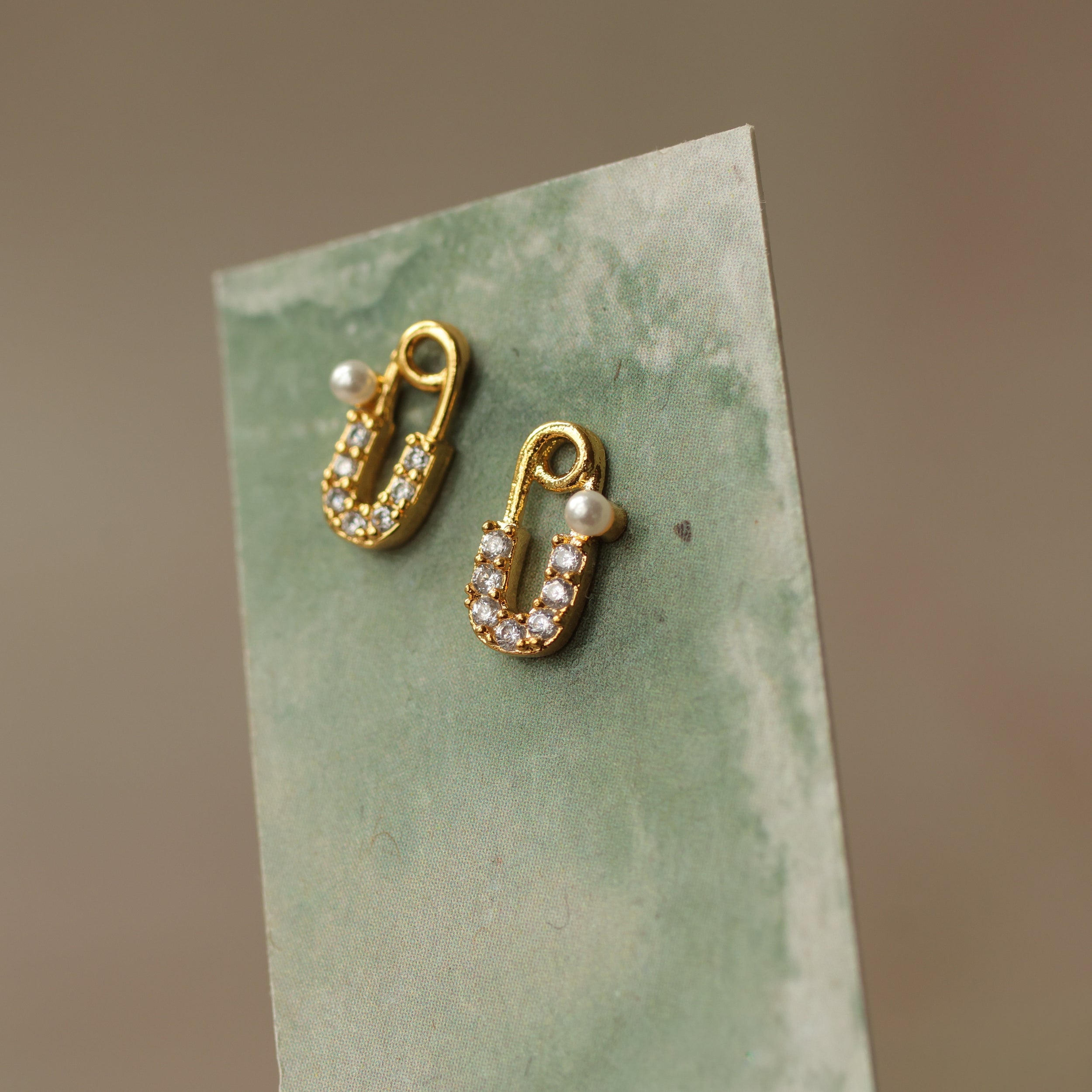 Pearl Safety Pin Luxury Stud Earrings