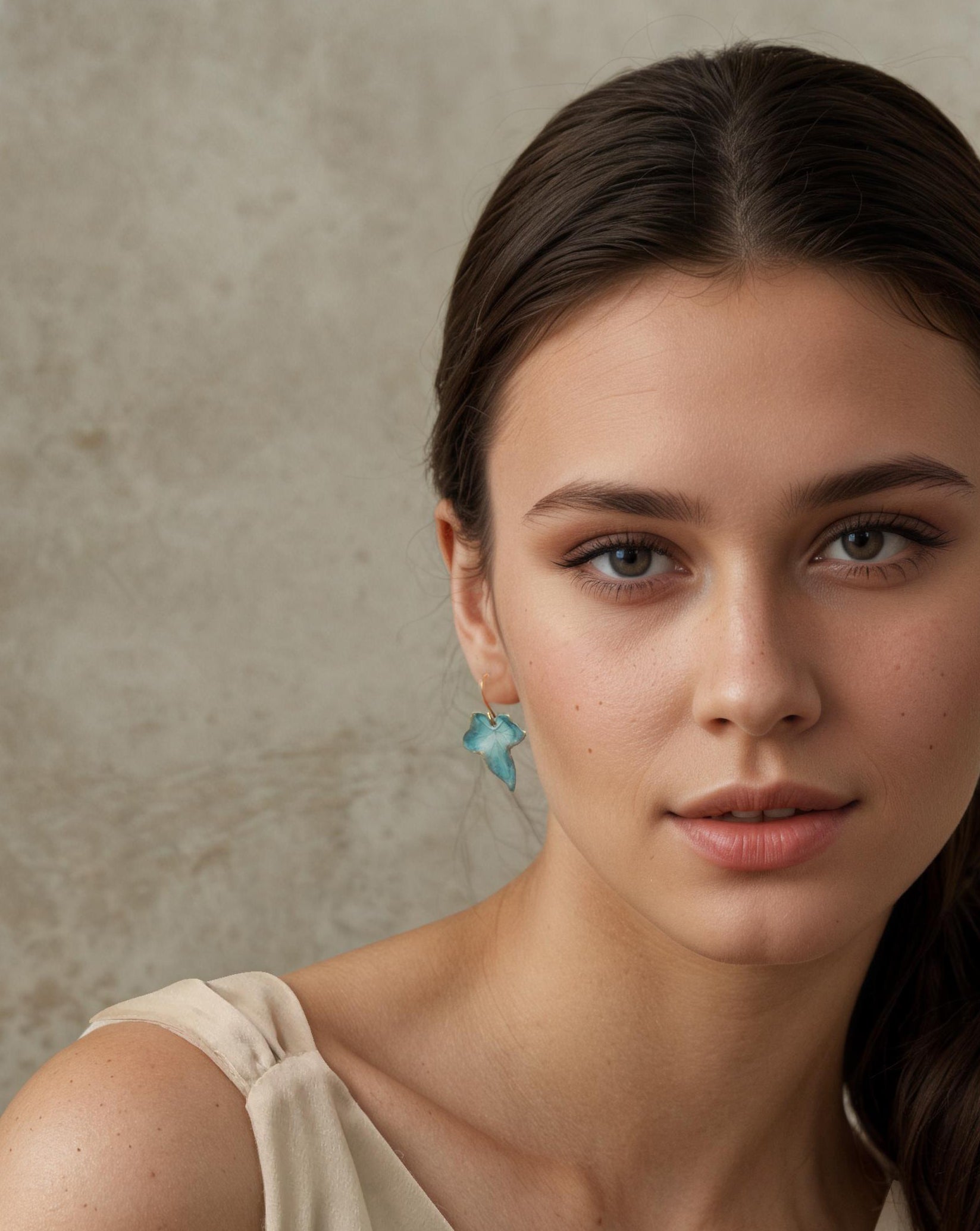Clover Green Ivy Leaf Earrings