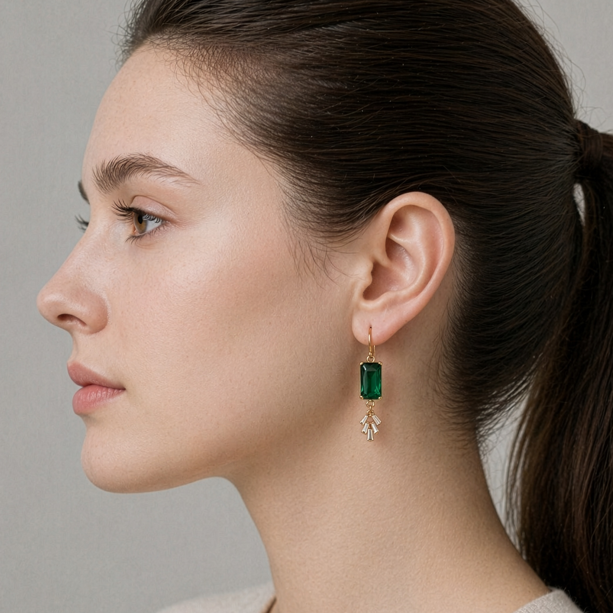 Vintage Emerald Crystal Deco Earrings