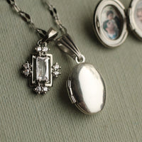 Silver Jewel Vintage Charm Locket