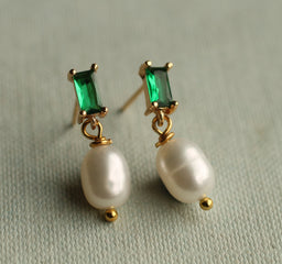 Emerald and Freshwater Pearl Drop Earrings