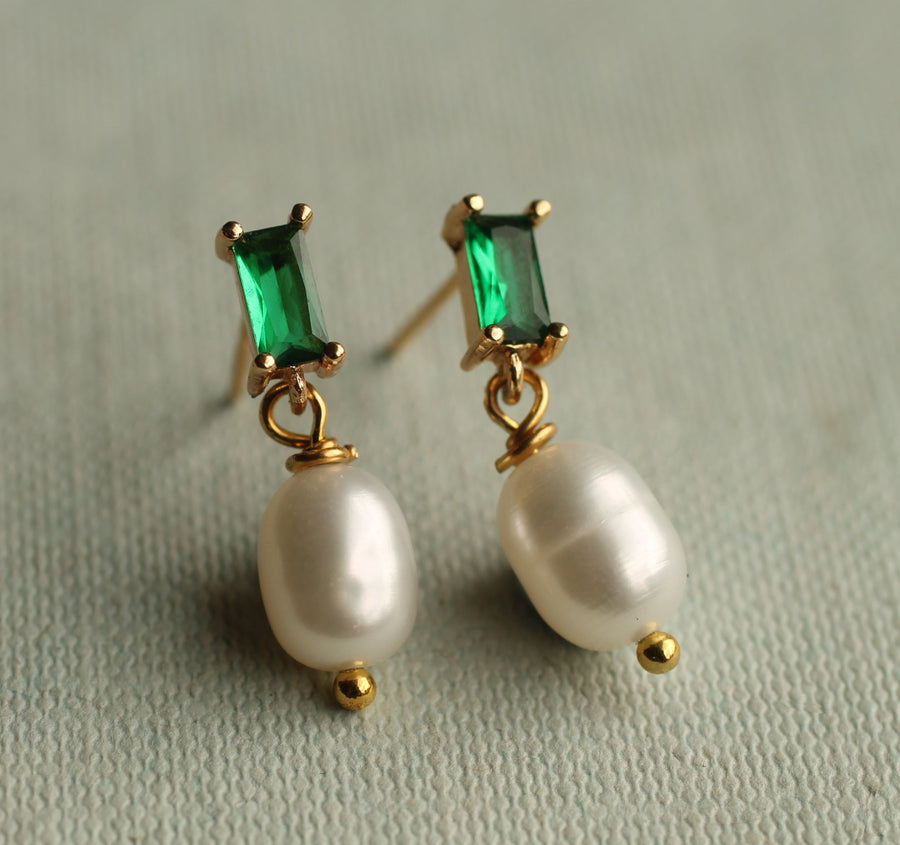 Emerald and Freshwater Pearl Drop Earrings