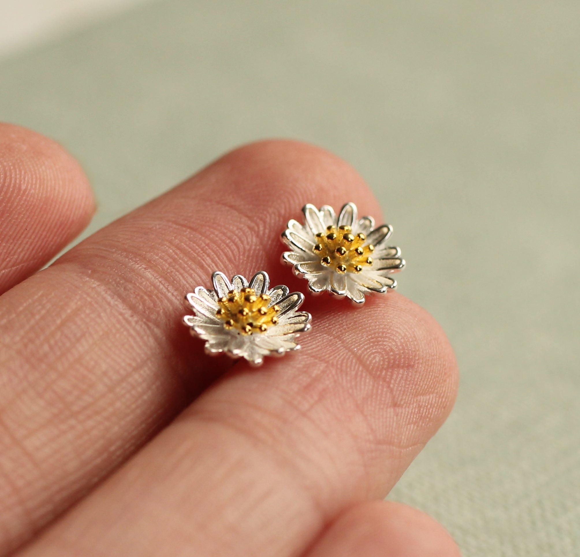 Sterling Silver Daisy Stud Earrings