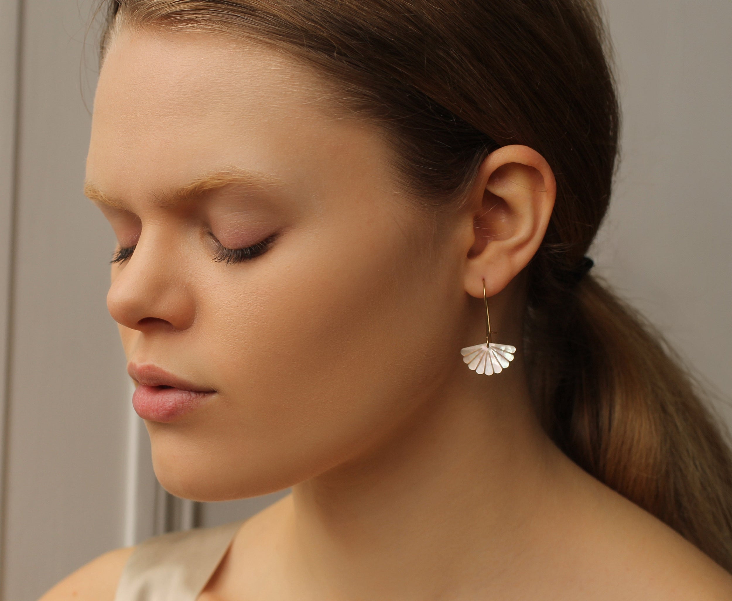 Mother of Pearl Scallop Earrings