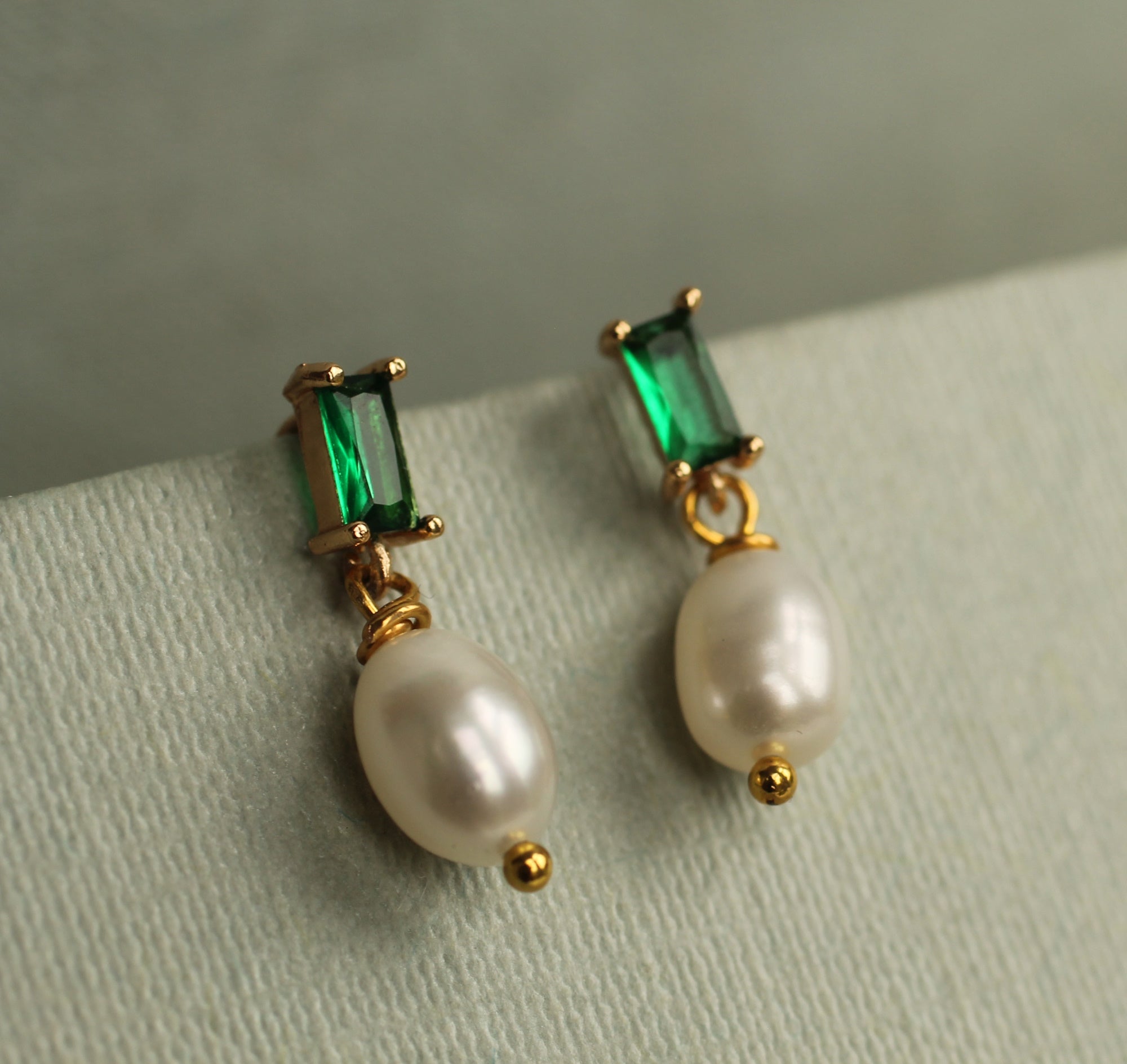 Emerald and Freshwater Pearl Drop Earrings