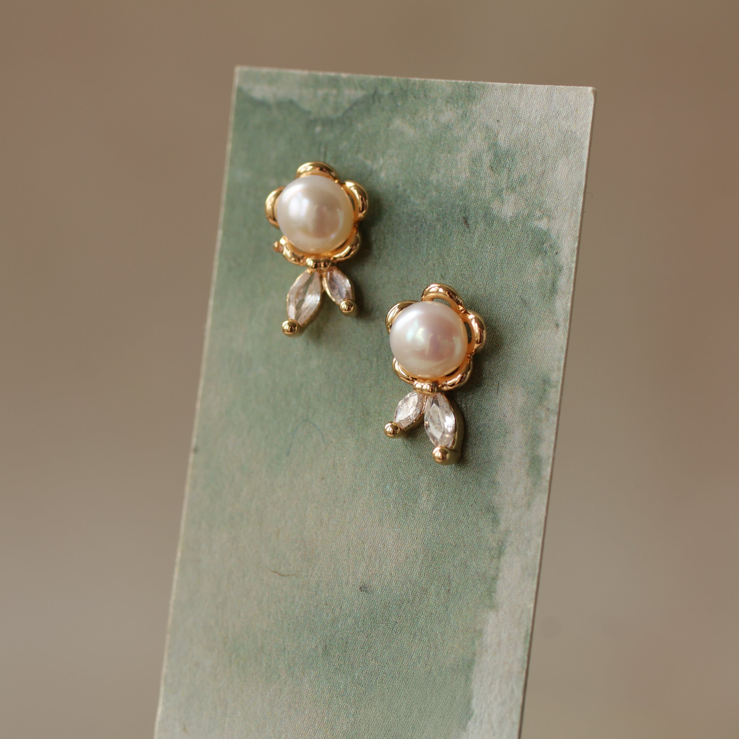 Pearl Marigold Stud Earrings