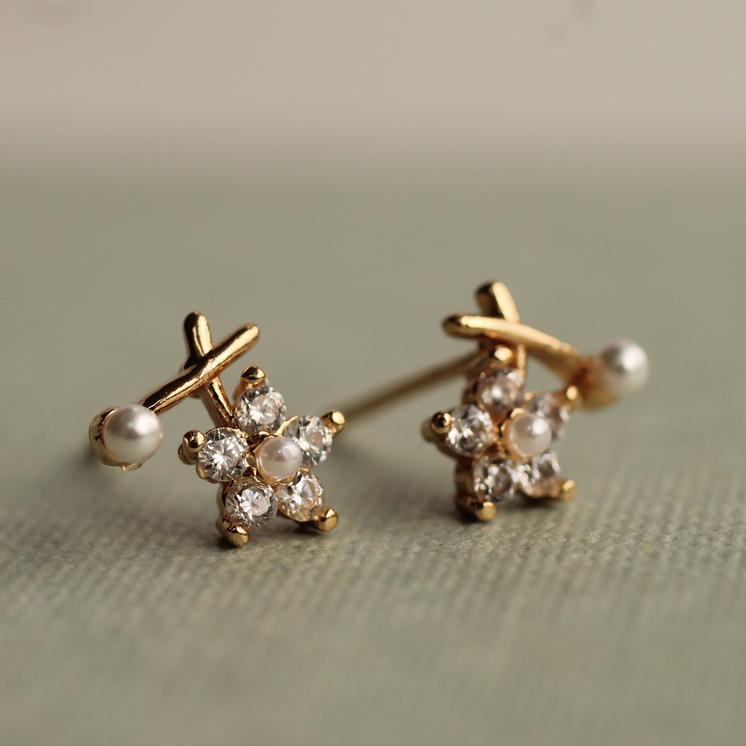 Cross Flower Stud Earrings with Pearl