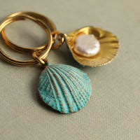 Seashell and Pearl Keyring (Medium)