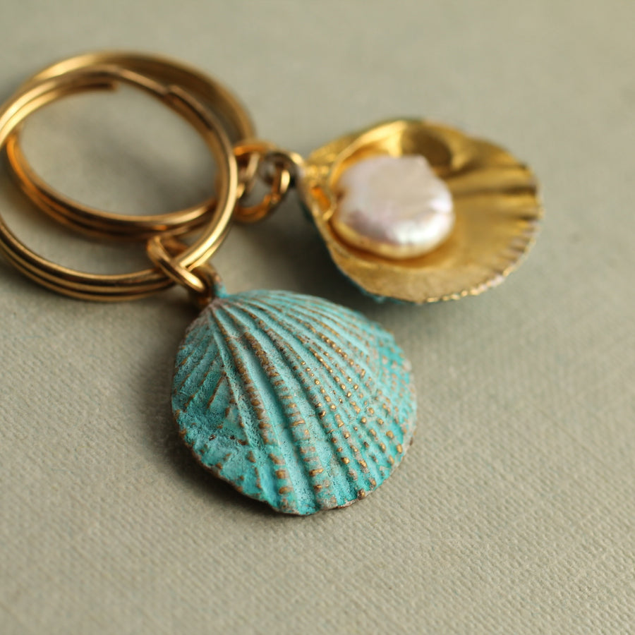 Seashell and Pearl Keyring (Medium)