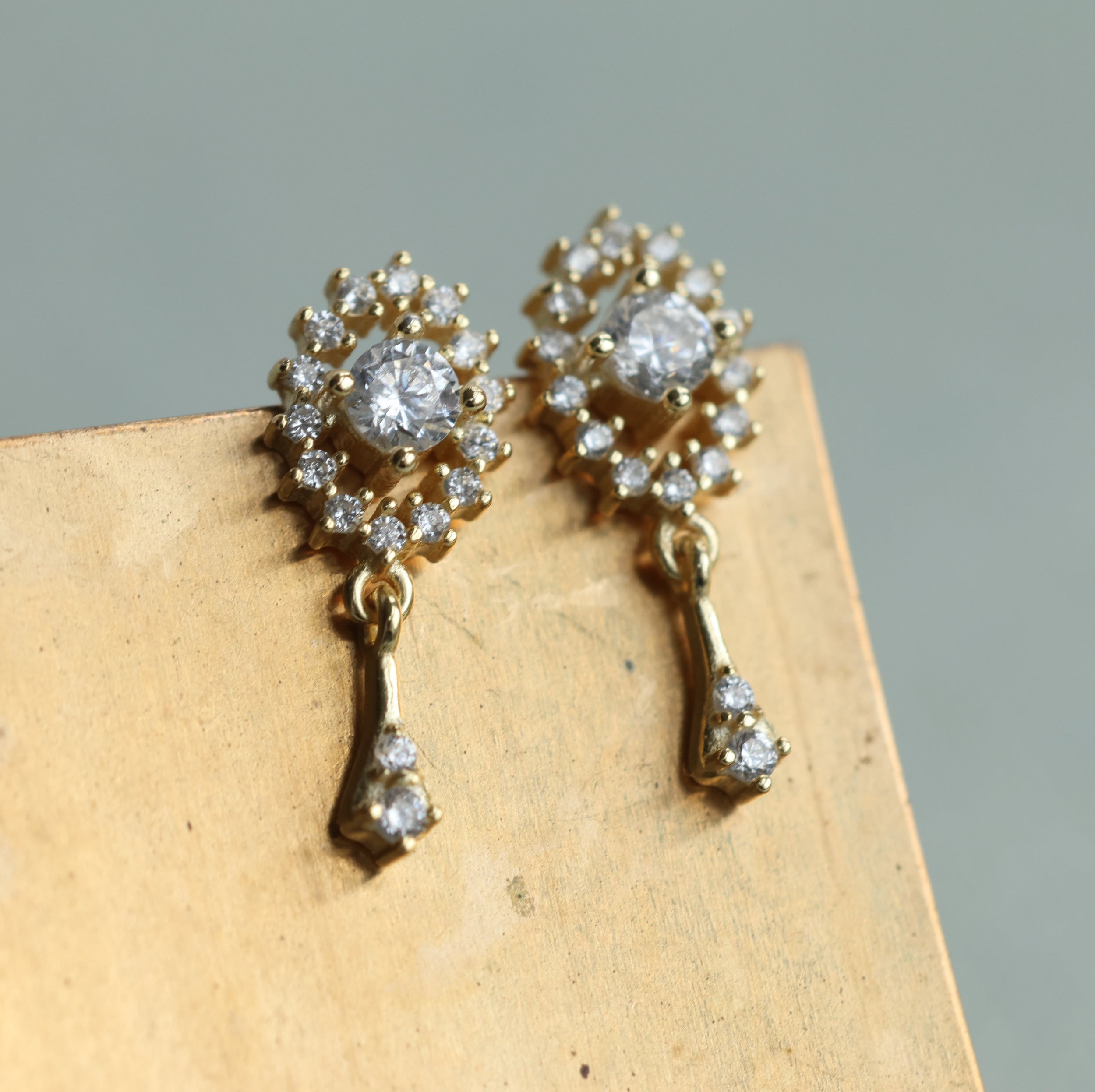 Tudor Queen Stud Earrings
