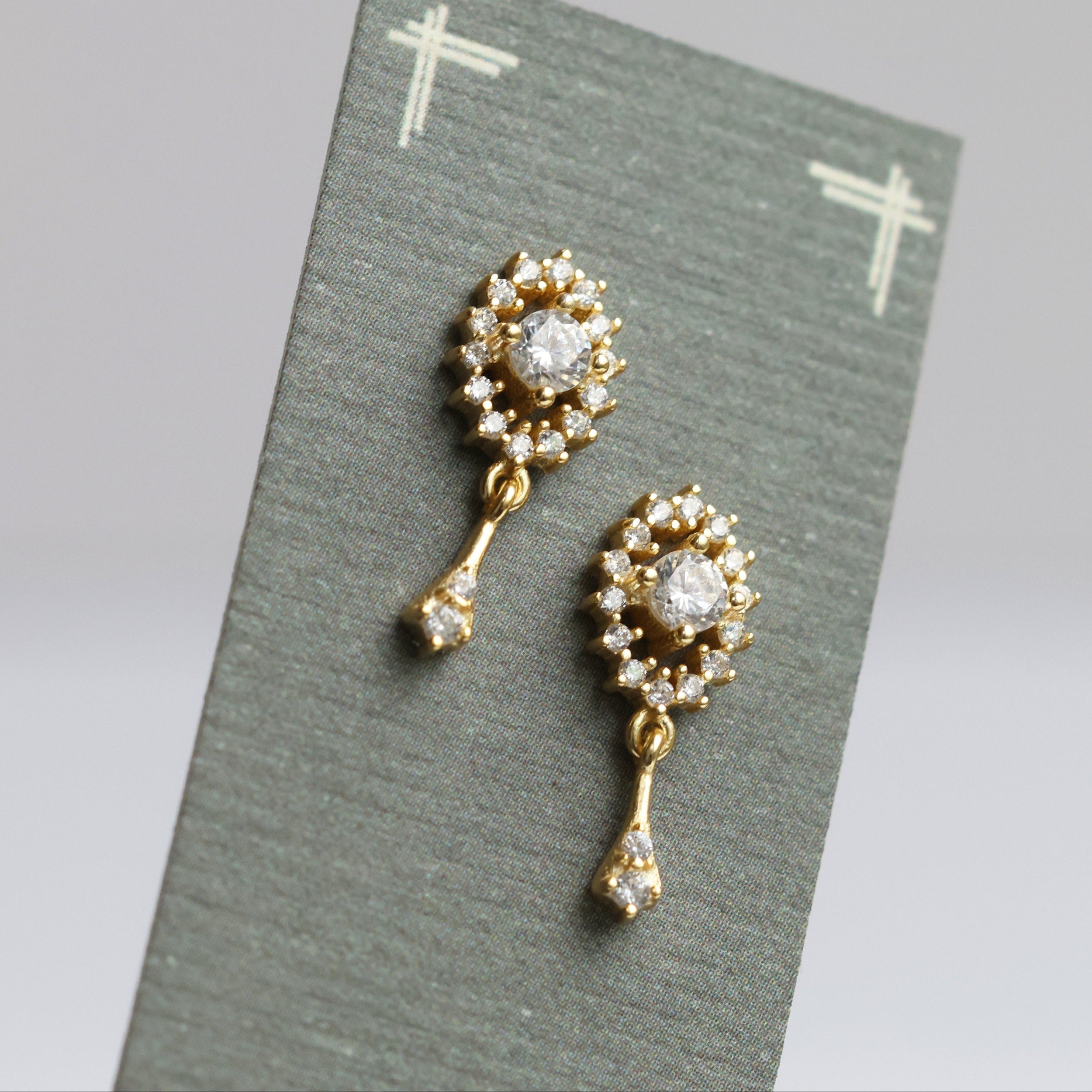 Tudor Queen Stud Earrings