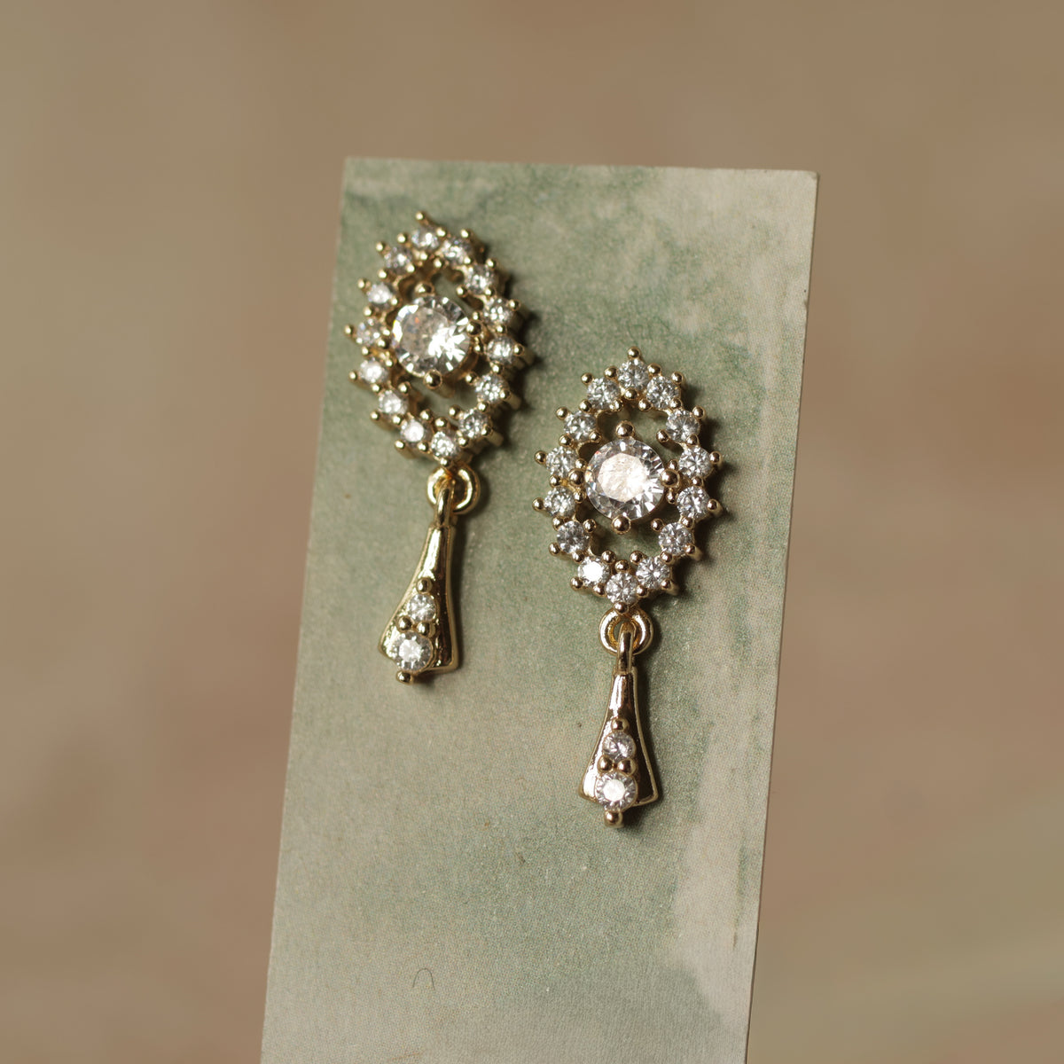Tudor Queen Stud Earrings