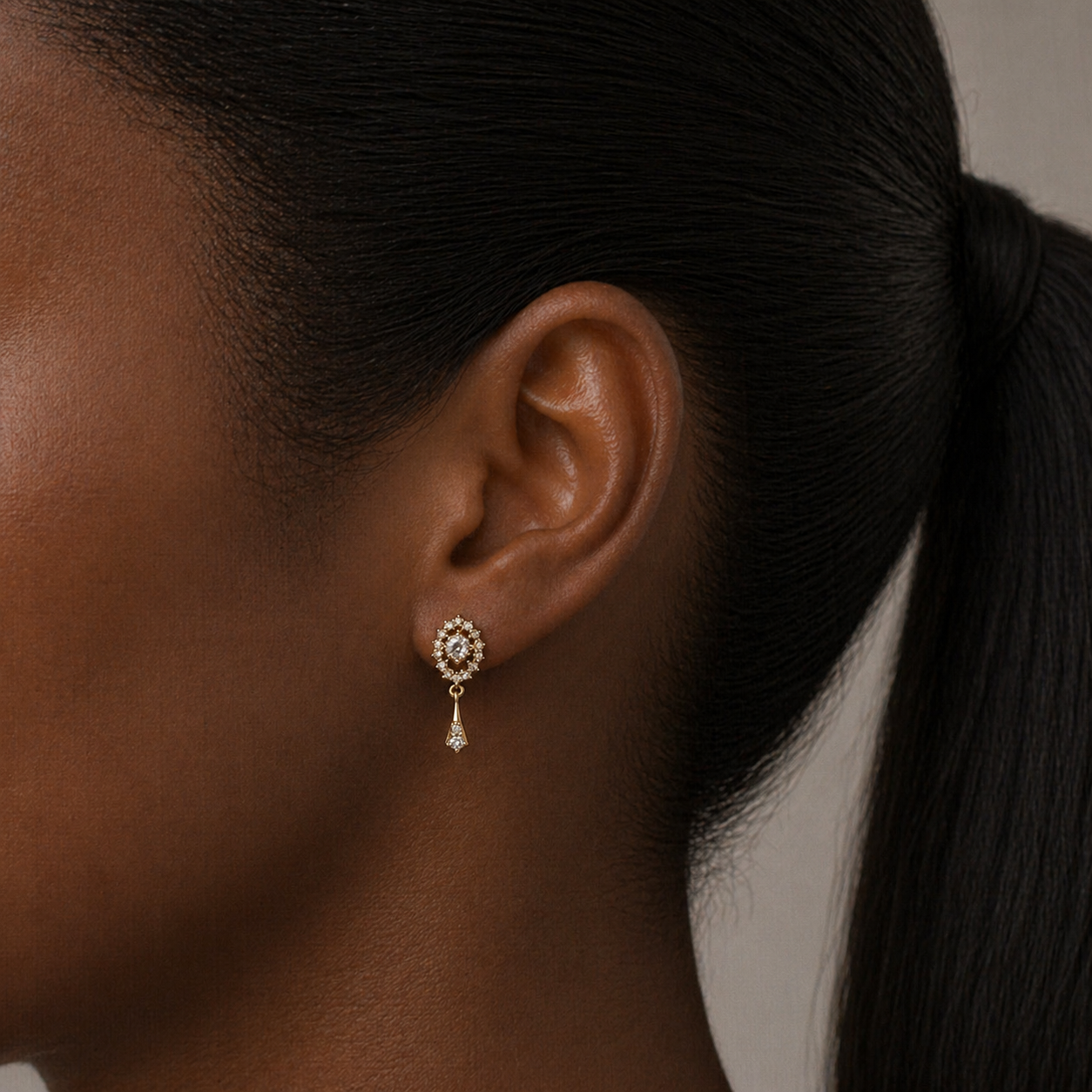 Tudor Queen Stud Earrings