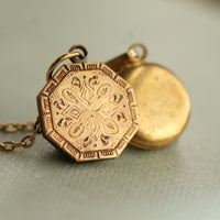 Antique Medallion Charm Locket Necklace