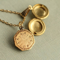Antique Medallion Charm Locket Necklace