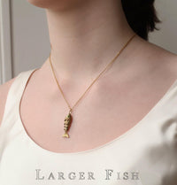 Vintage Articulated Moving Gold Fish Necklace - Necklaces